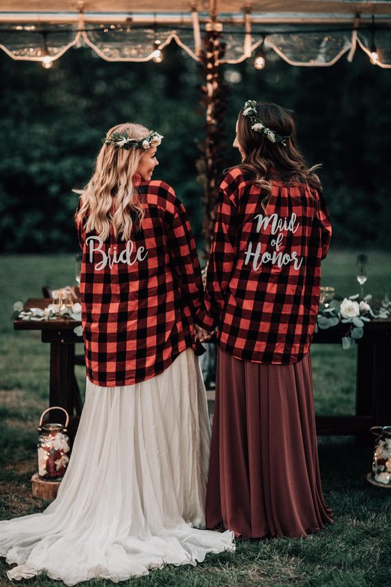 How to Make Your Maid of Honor's Outfit Stand Out